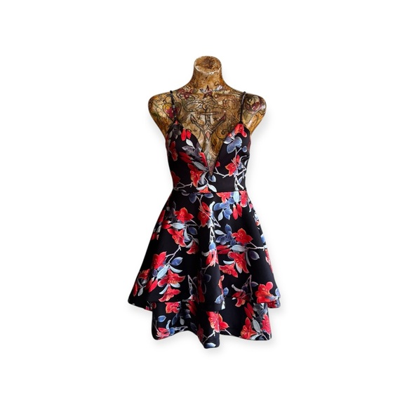 Privy Privately Privileged cocktail mini dress party wedding red white black S - Picture 1 of 12